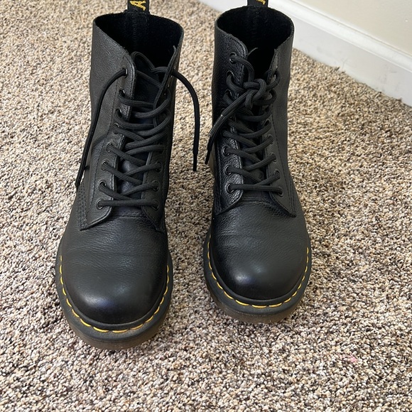 Dr Martens Boots - Picture 7 of 9